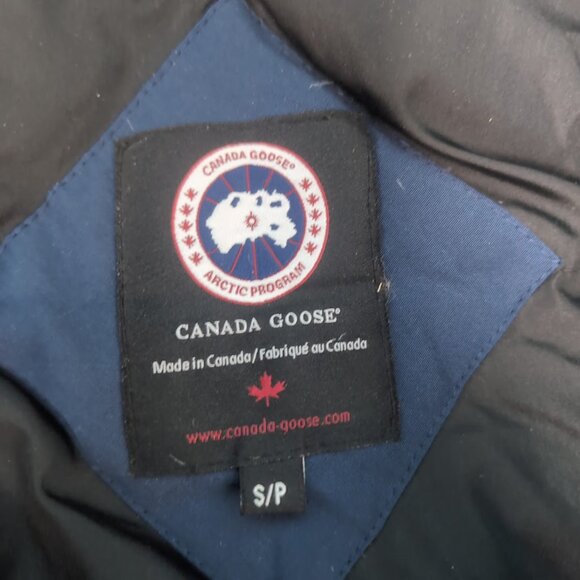 Canada Goose Trillium Parka Navy Blue Size Women Small 6550 - Picture 2 of 11